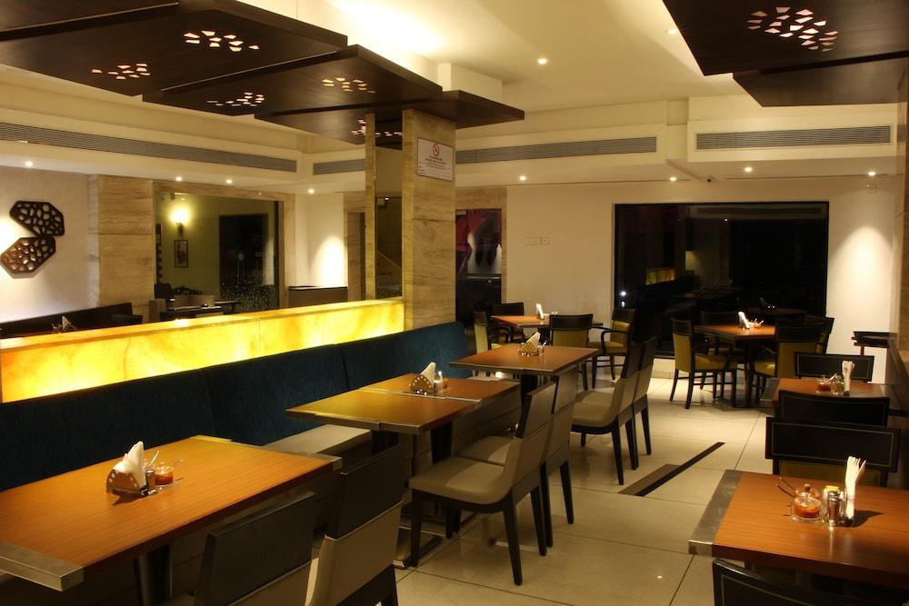 Hotel Fidalgo Panaji Ngoại thất bức ảnh